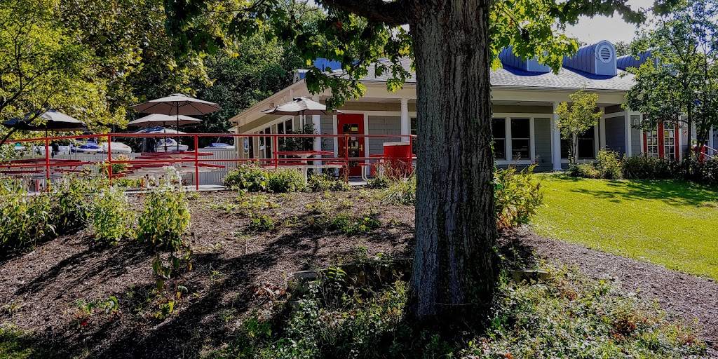 Sweetwater Landing | restaurant | 1500 Scenic Park Dr, Lakewood, OH 44107, USA | 2162282233 OR +1 216-228-2233