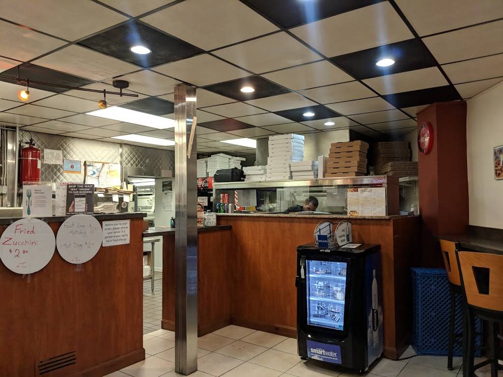 Brickhouse Pizza and Grille | restaurant | 3508, 256 Washington St, Brighton, MA 02135, USA | 6177516559 OR +1 617-751-6559