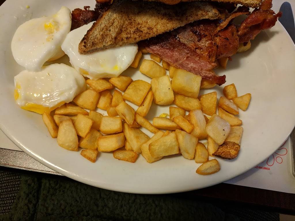 Tincap Restaurant & Plaza | restaurant | 3105 County Rd 29, Brockville, ON K6V 5T4, Canada | 6133454575 OR +1 613-345-4575