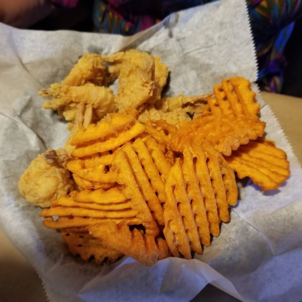 Hook & Reel Cajun Seafood and Bar | restaurant | 6002 Greenbelt Rd, Greenbelt, MD 20770, USA | 2402414825 OR +1 240-241-4825