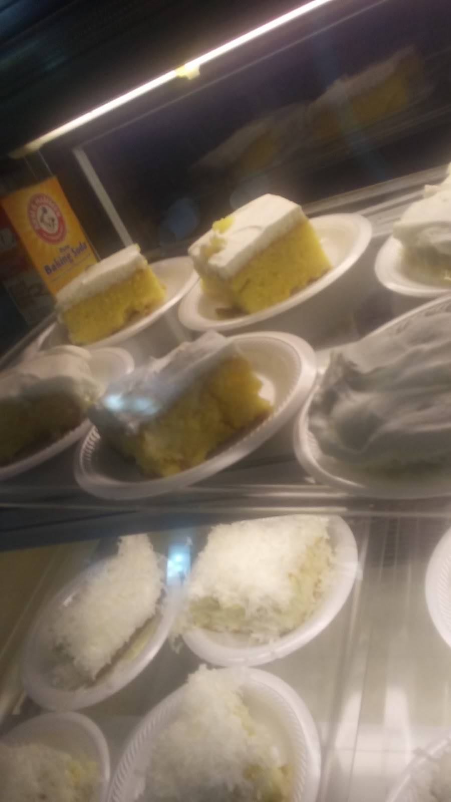 Cornbreads Kitchen | restaurant | 117 Main Ave N, Fayetteville, TN 37334, USA | 9315575117 OR +1 931-557-5117