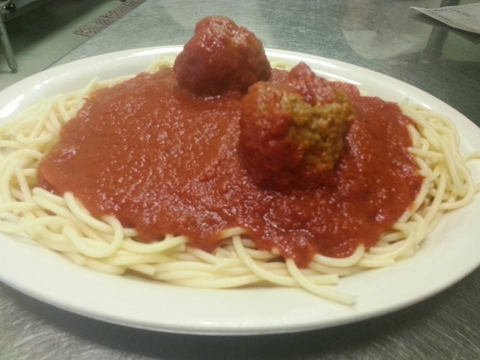 Bernies Pizzeria | restaurant | 1238 Lathrop Ave, Racine, WI 53405, USA | 2626190900 OR +1 262-619-0900