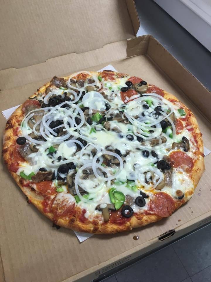 Carusos Pizza NY Style | meal delivery | 8216 FL-52, Hudson, FL 34667, USA | 7273786445 OR +1 727-378-6445