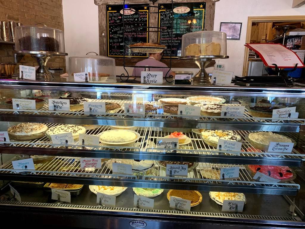 TEXAN CAFE & Pie Shop | cafe | 207 East St, Hutto, TX 78634, USA | 5128462885 OR +1 512-846-2885