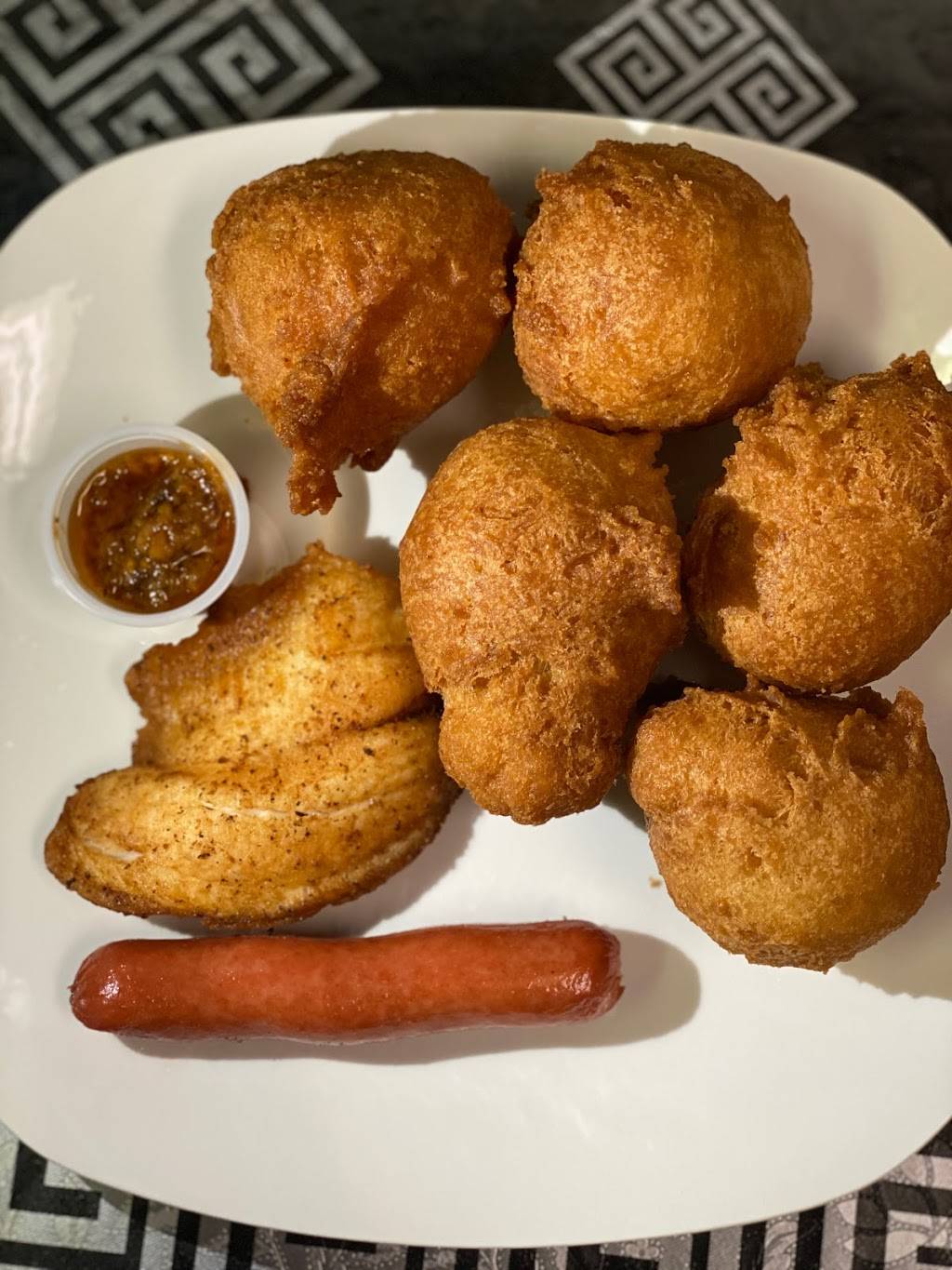 Prophecy Restaurant | restaurant | 2100 E 14th St, Des Moines, IA 50316, USA | 5154023204 OR +1 515-402-3204