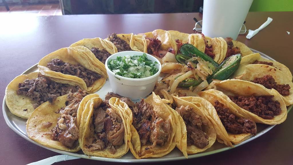 Taqueria Dos De Oros | restaurant | 650 E Blue Ridge Blvd, Kansas City, MO 64145, USA | 8169436642 OR +1 816-943-6642