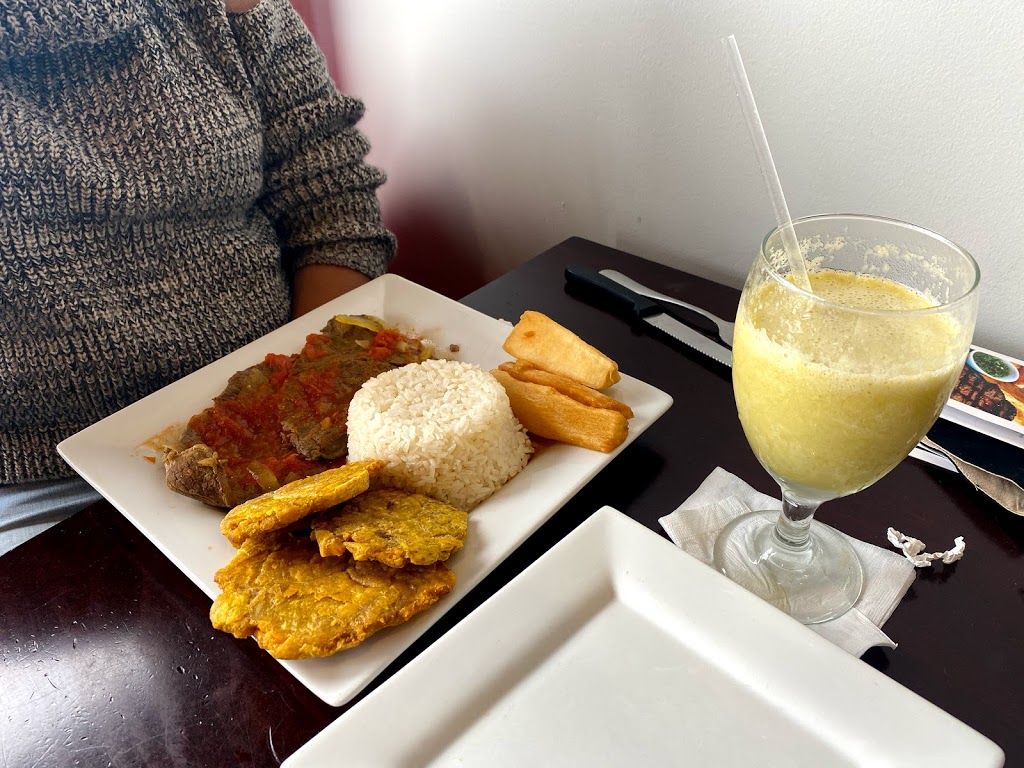 La Parrilla Latin Food | restaurant | 6427 W Irving Park Rd, Chicago, IL 60634, USA | 7737777720 OR +1 773-777-7720