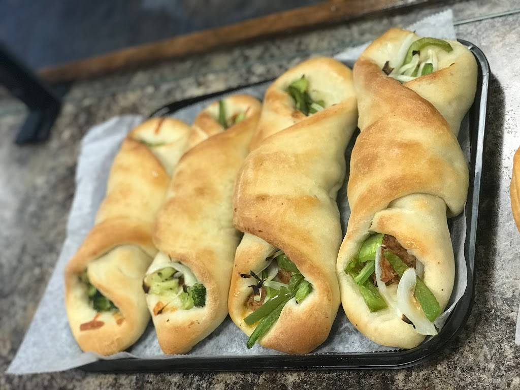 Manhattan Pizzeria | restaurant | 6225 W 56th St, Indianapolis, IN 46254, USA | 3175522141 OR +1 317-552-2141