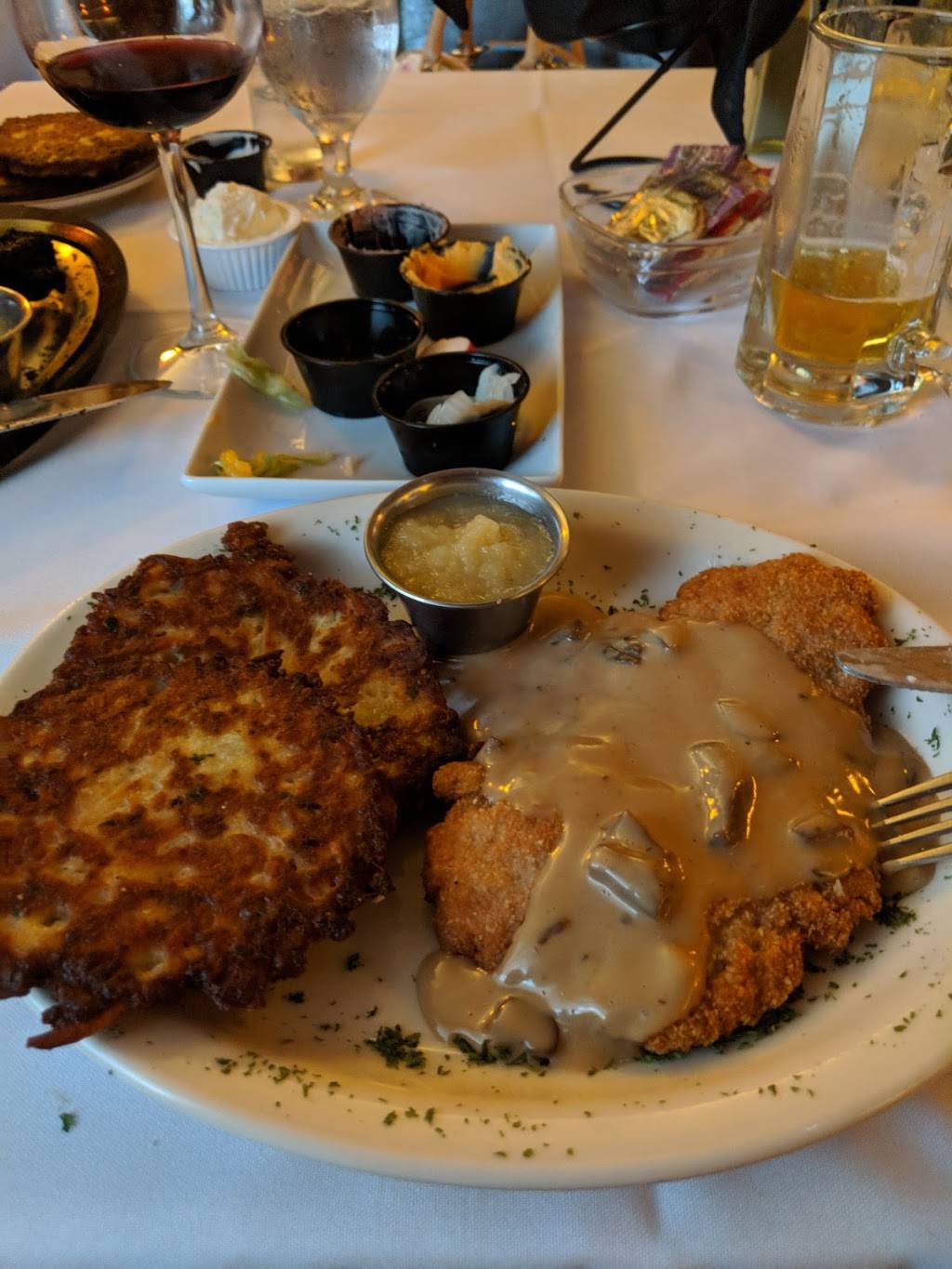 Chippewa Inn | restaurant | 9702 Co Rd B, Hayward, WI 54843, USA | 7154623648 OR +1 715-462-3648