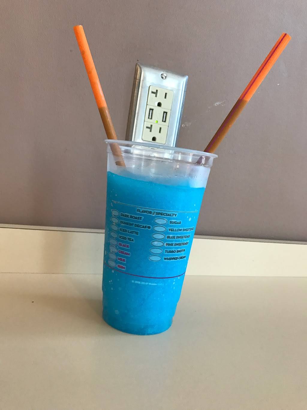 Dunkin | bakery | 1422 Losey Blvd S, La Crosse, WI 54601, USA | 6088819001 OR +1 608-881-9001