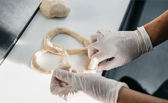 Mama Mandys Soft Pretzels | restaurant | 3303 Bahia Vista St, Sarasota, FL 34239, USA | 9419621309 OR +1 941-962-1309