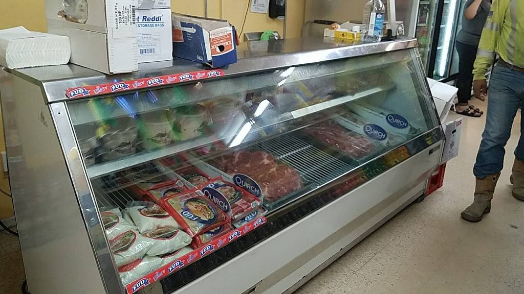 Tienda Mexicana Tres Hermanos | restaurant | 1690 14th Ave, Vero Beach, FL 32960, USA | 7729780673 OR +1 772-978-0673