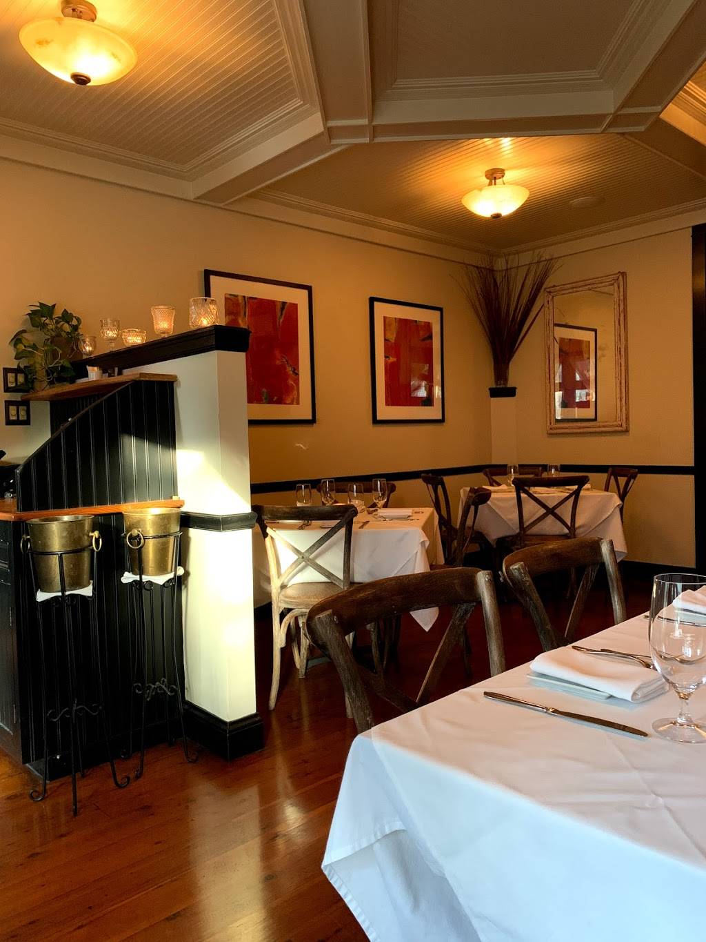 Detente | restaurant | 15 Winter St, Edgartown, MA 02539, USA | 5086278810 OR +1 508-627-8810