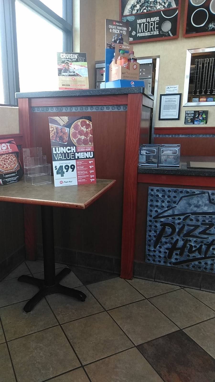 Pizza Hut | meal takeaway | 11591 Gladiolus Dr, Fort Myers, FL 33908, USA | 2394827030 OR +1 239-482-7030