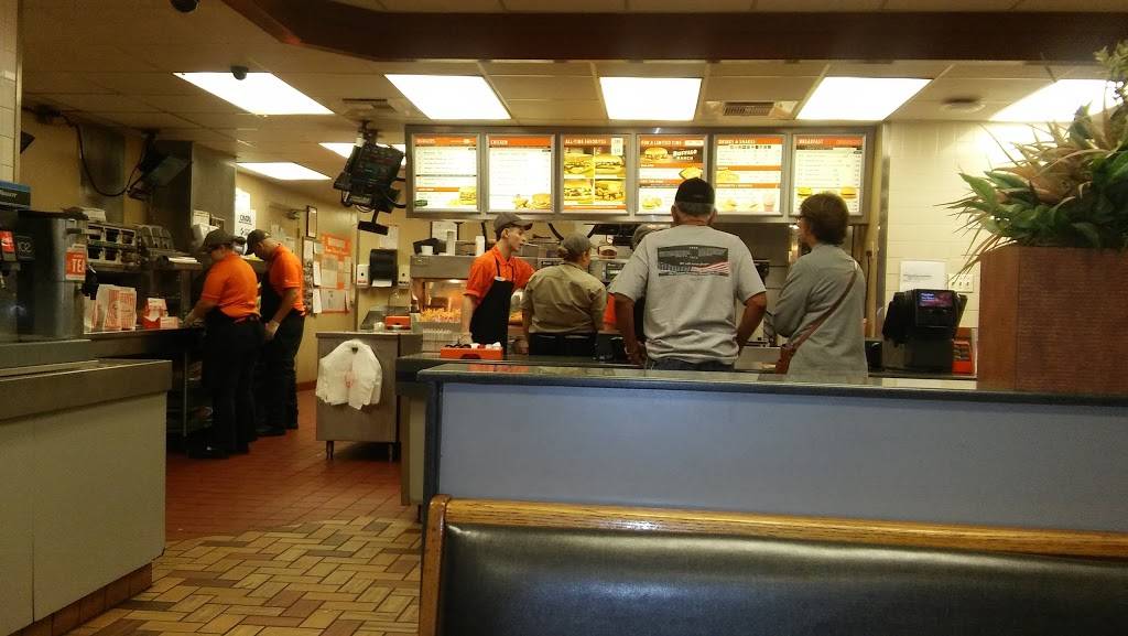 Whataburger | restaurant | 123 Highway 332 West, Lake Jackson, TX 77566, USA | 9792991313 OR +1 979-299-1313