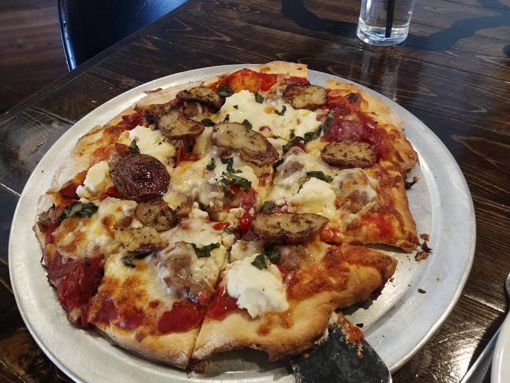 Pizo & Foz Urban Pizza Kitchen | restaurant | 4100 E Bristol St, Elkhart, IN 46514, USA | 5742271337 OR +1 574-227-1337