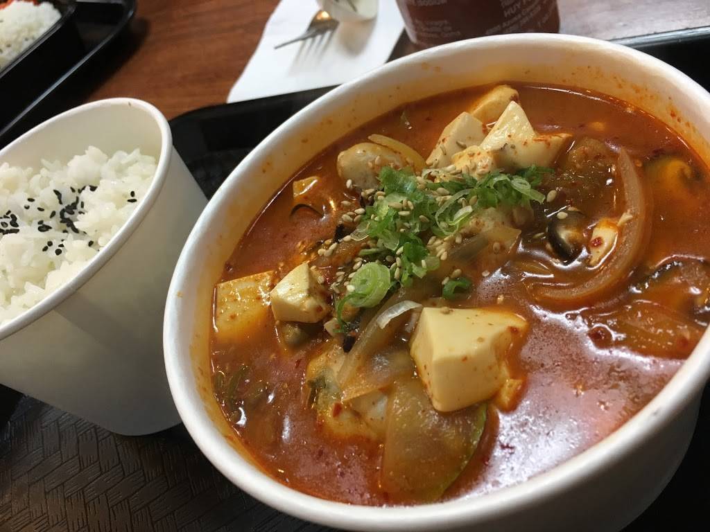 Emily Grill | restaurant | 10020 Venice Blvd, Culver City, CA 90232, USA | 3102027770 OR +1 310-202-7770