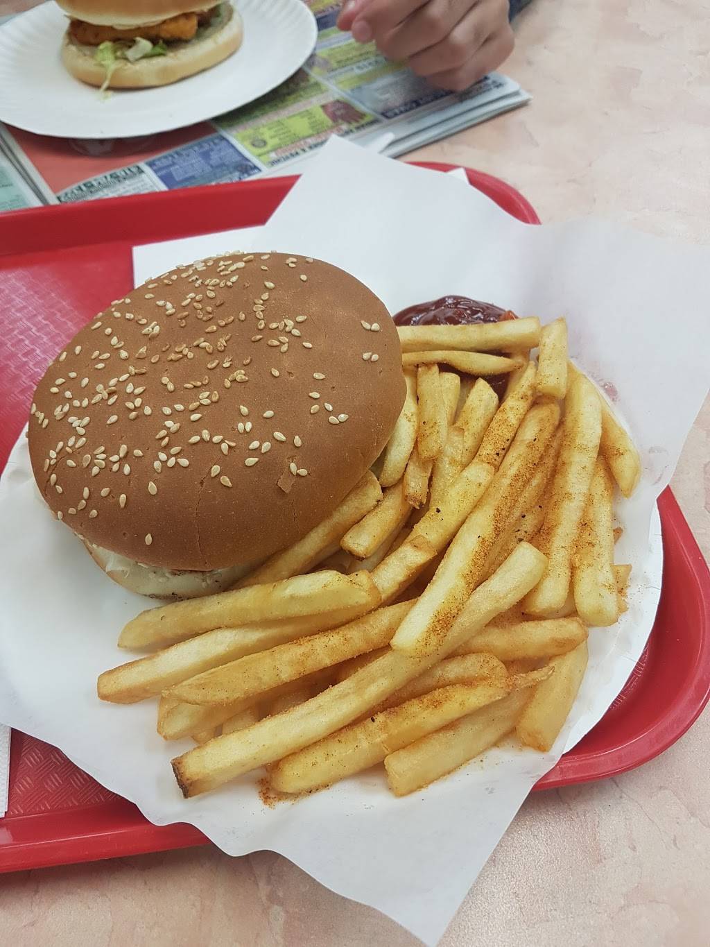 City Fried Chicken | restaurant | 990 Danforth Ave, Toronto, ON M4J 1L9, Canada | 4166451000 OR +1 416-645-1000