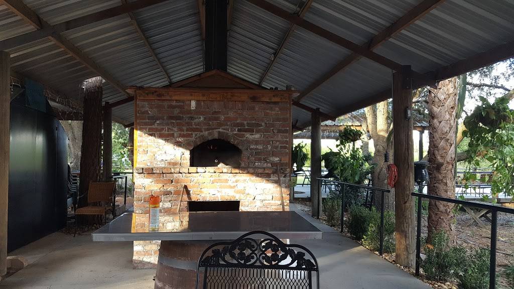 True Blue Winery | restaurant | 604 Pink Apartment Rd, Davenport, FL 33837, USA | 8634194400 OR +1 863-419-4400