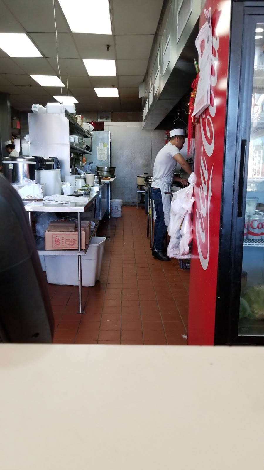 Hong Kong Kitchen | restaurant | 1149, 642 Willis Ave, Williston Park, NY 11596, USA | 5167466770 OR +1 516-746-6770