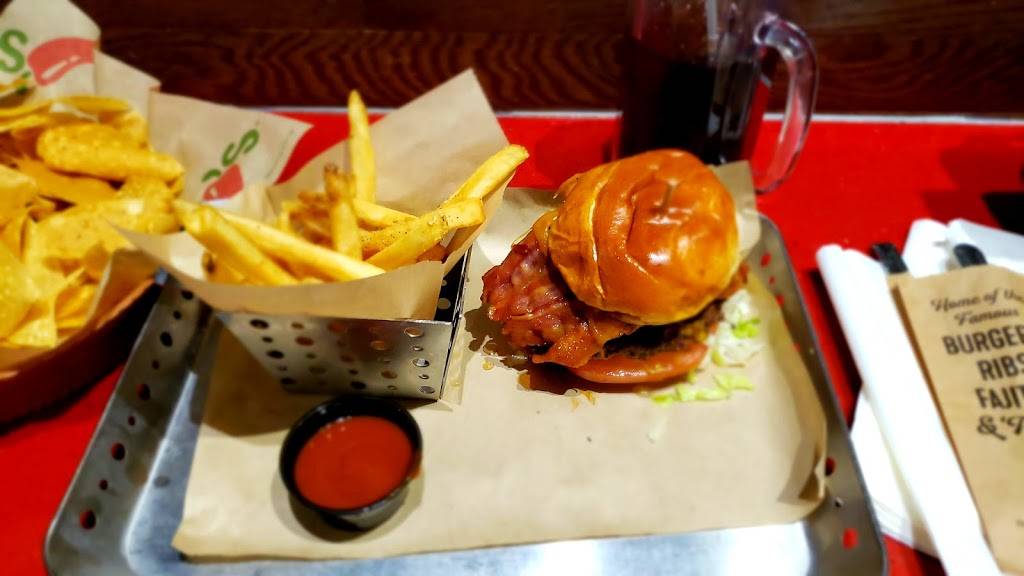 Chilis | meal takeaway | 8008 Cedar Springs Road, Dallas, TX 75235, USA | 2143532722 OR +1 214-353-2722