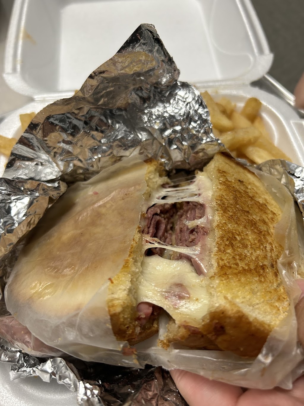 Coney Star Halal Kitchen | restaurant | 13347 Conant St, Detroit, MI 48212, USA | 3137334000 OR +1 313-733-4000