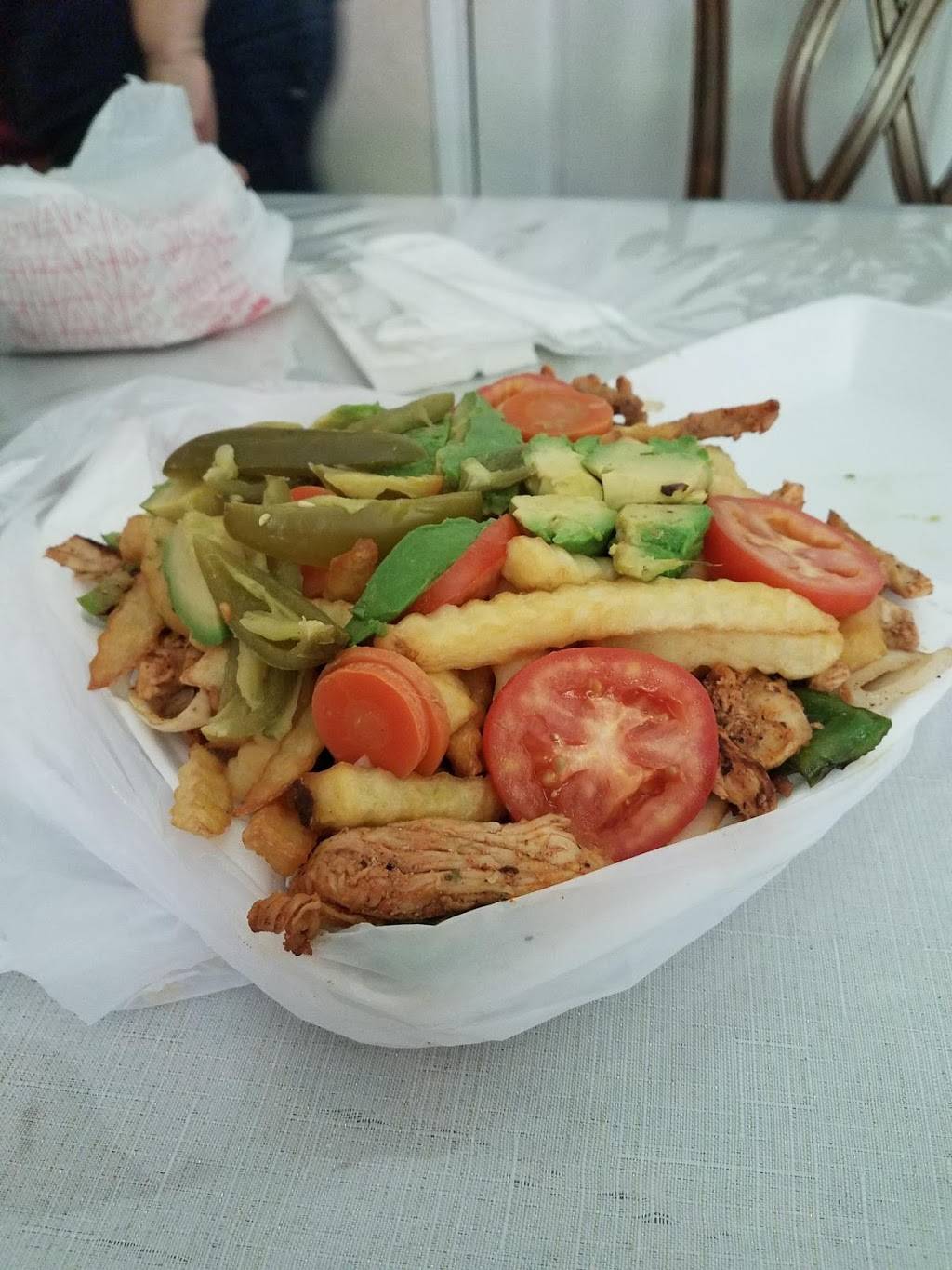 El Puerto Restaurant | restaurant | 8023 Stedman St, Houston, TX 77029, USA | 7136739183 OR +1 713-673-9183