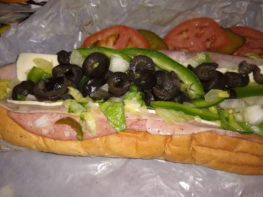 Richies Pizza | restaurant | S Main St, Pittsfield, ME 04967, USA | 2074873330 OR +1 207-487-3330