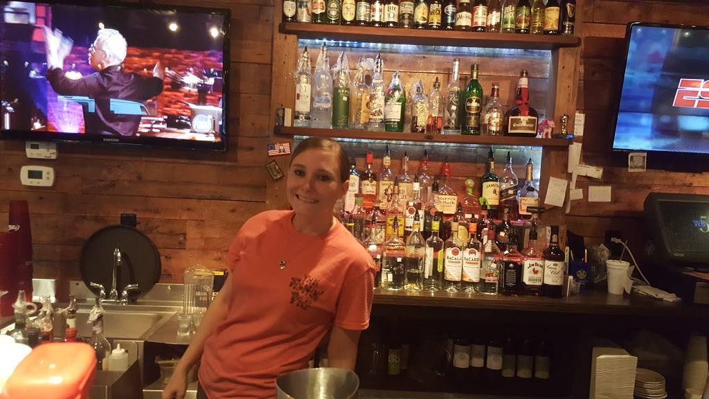 The Fishin Pig | restaurant | 5169 Farmville Rd, Farmville, VA 23901, USA | 4342233287 OR +1 434-223-3287