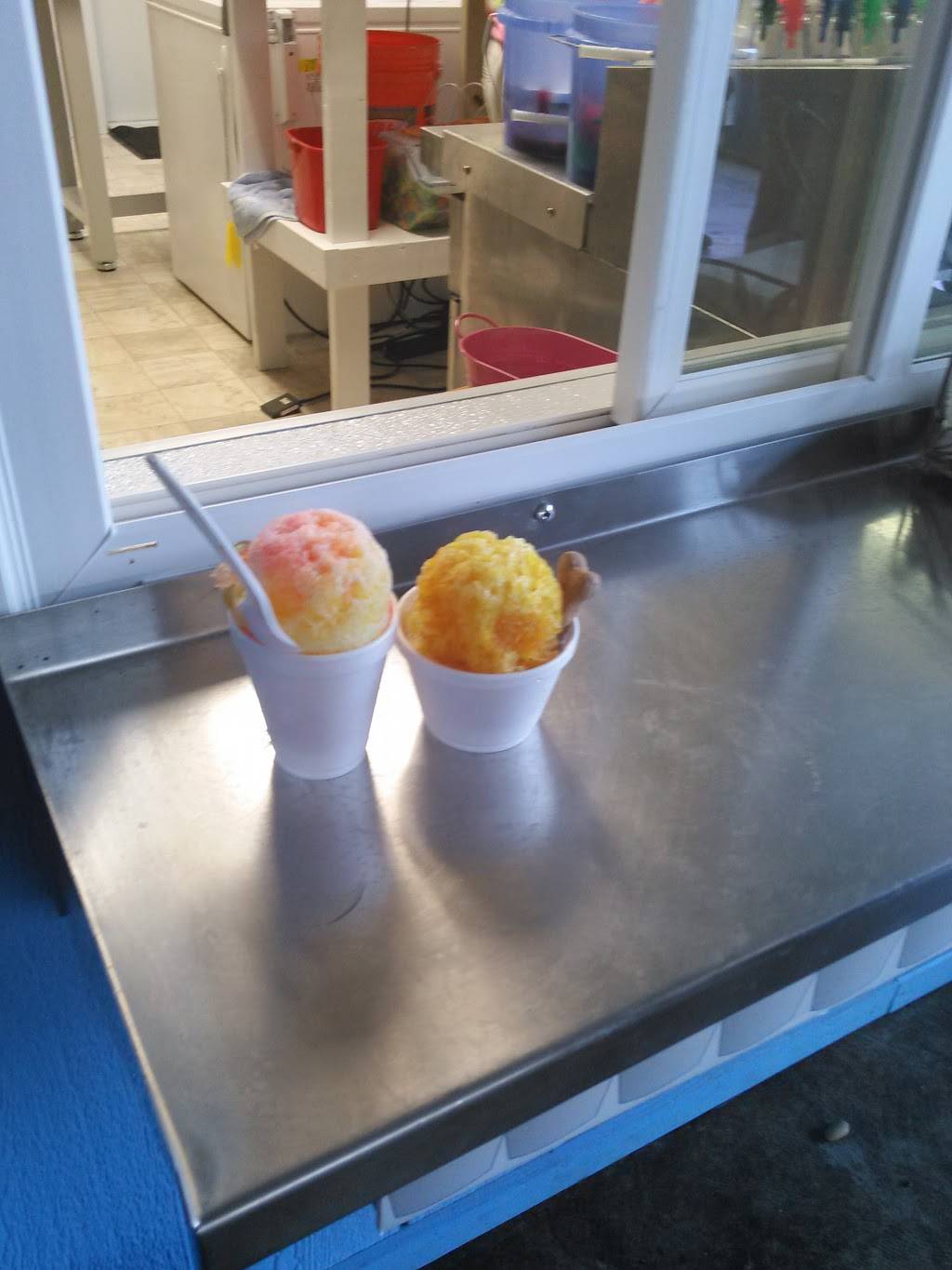 Pelicans SnoBalls of Irmo | restaurant | 6165 St Andrews Rd, Columbia, SC 29212, USA | 8034135369 OR +1 803-413-5369