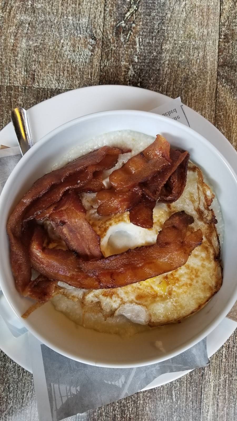 Robust Coffee Lounge | cafe | 6300 S Woodlawn Ave, Chicago, IL 60637, USA | 7738914240 OR +1 773-891-4240