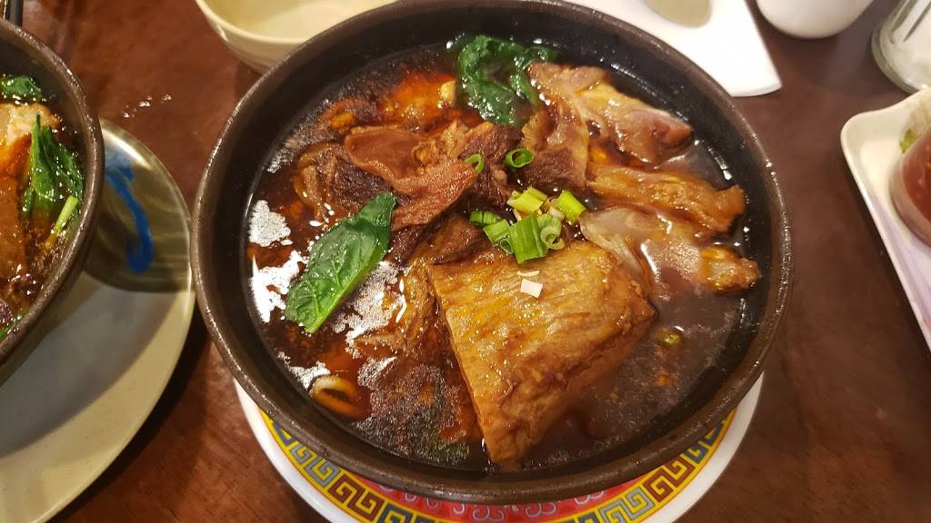 Queen House | restaurant | 273 Castro St, Mountain View, CA 94041, USA | 6509600580 OR +1 650-960-0580