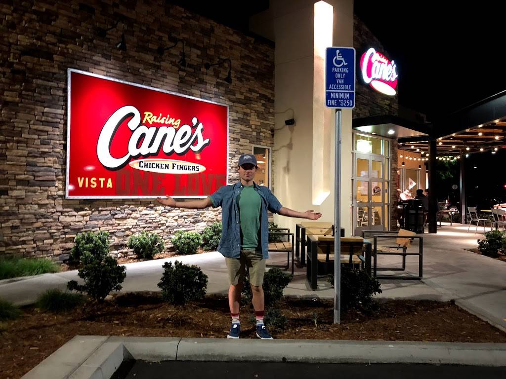 Raising Cane’s Chicken Fingers | restaurant | 303 Vista Village Dr, Vista, CA 92083, USA | 7606396086 OR +1 760-639-6086
