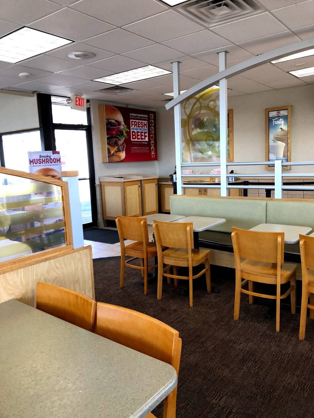 Wendys | restaurant | 2123 Broadhollow Rd, Farmingdale, NY 11735, USA | 6317520337 OR +1 631-752-0337