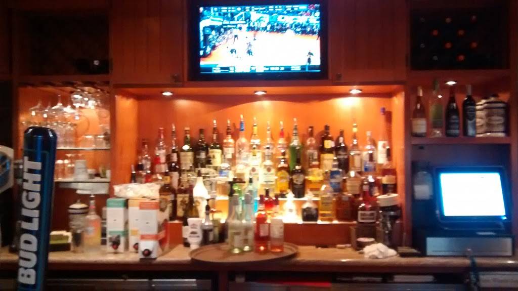 Olive Garden Italian Restaurant | meal takeaway | 5439 W Loop 1604 N, San Antonio, TX 78253, USA | 2106812583 OR +1 210-681-2583