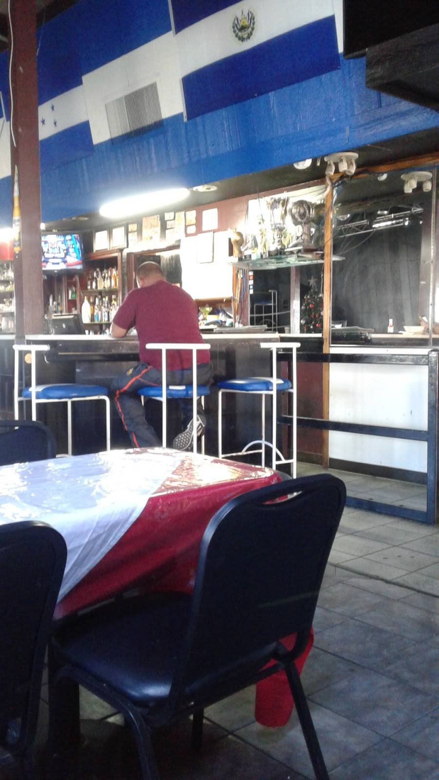 Tierra Maya Sports Bar & Grill | night club | 455 Havana St, Aurora, CO 80010, USA | 3033607271 OR +1 303-360-7271