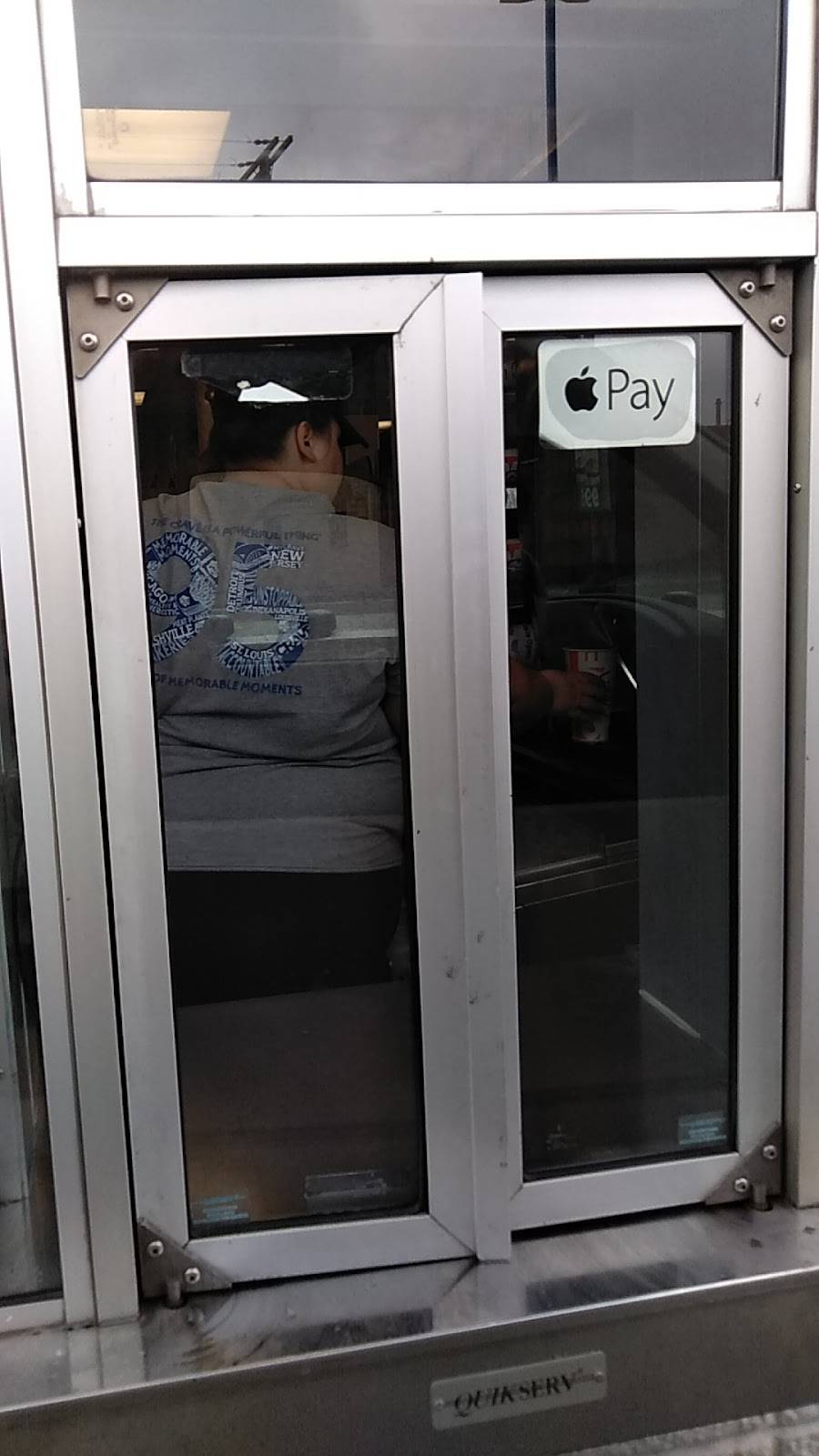 White Castle | restaurant | 6517 Calumet Ave, Hammond, IN 46324, USA | 2199334902 OR +1 219-933-4902