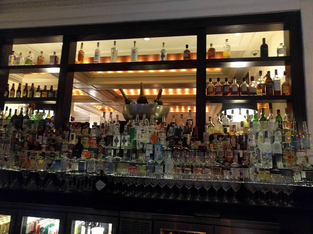 The Commodore Bar & Restaurant | restaurant | 79 Western Ave N, St Paul, MN 55102, USA | 6513305999 OR +1 651-330-5999