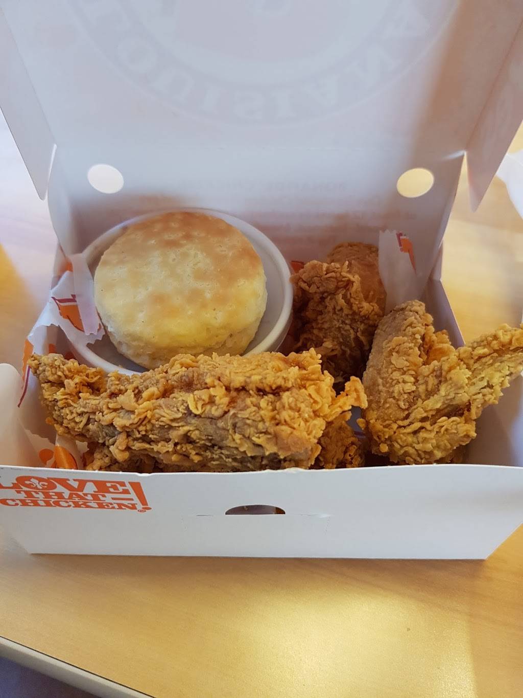 Popeyes Louisiana Kitchen | restaurant | 16425 Imperial Valley Dr, Houston, TX 77060, USA | 2818202676 OR +1 281-820-2676
