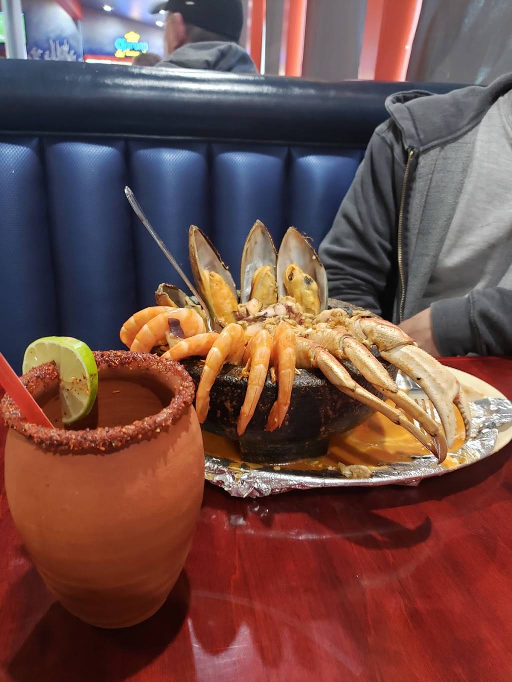 Mariscos Las Islas Marias corona | restaurant | 1438 W 6th St, Corona, CA 92882, USA | 9512799192 OR +1 951-279-9192