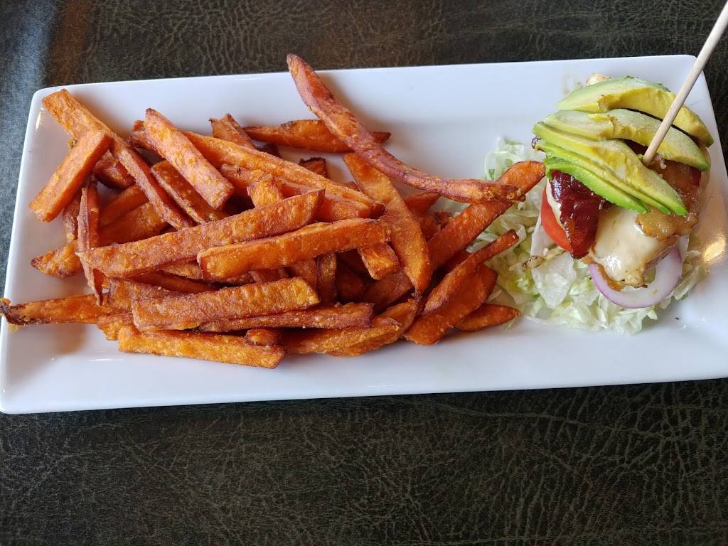 Ruby Tuesday | restaurant | 2002 Fruitville Pike, Lancaster, PA 17601, USA | 7175605030 OR +1 717-560-5030