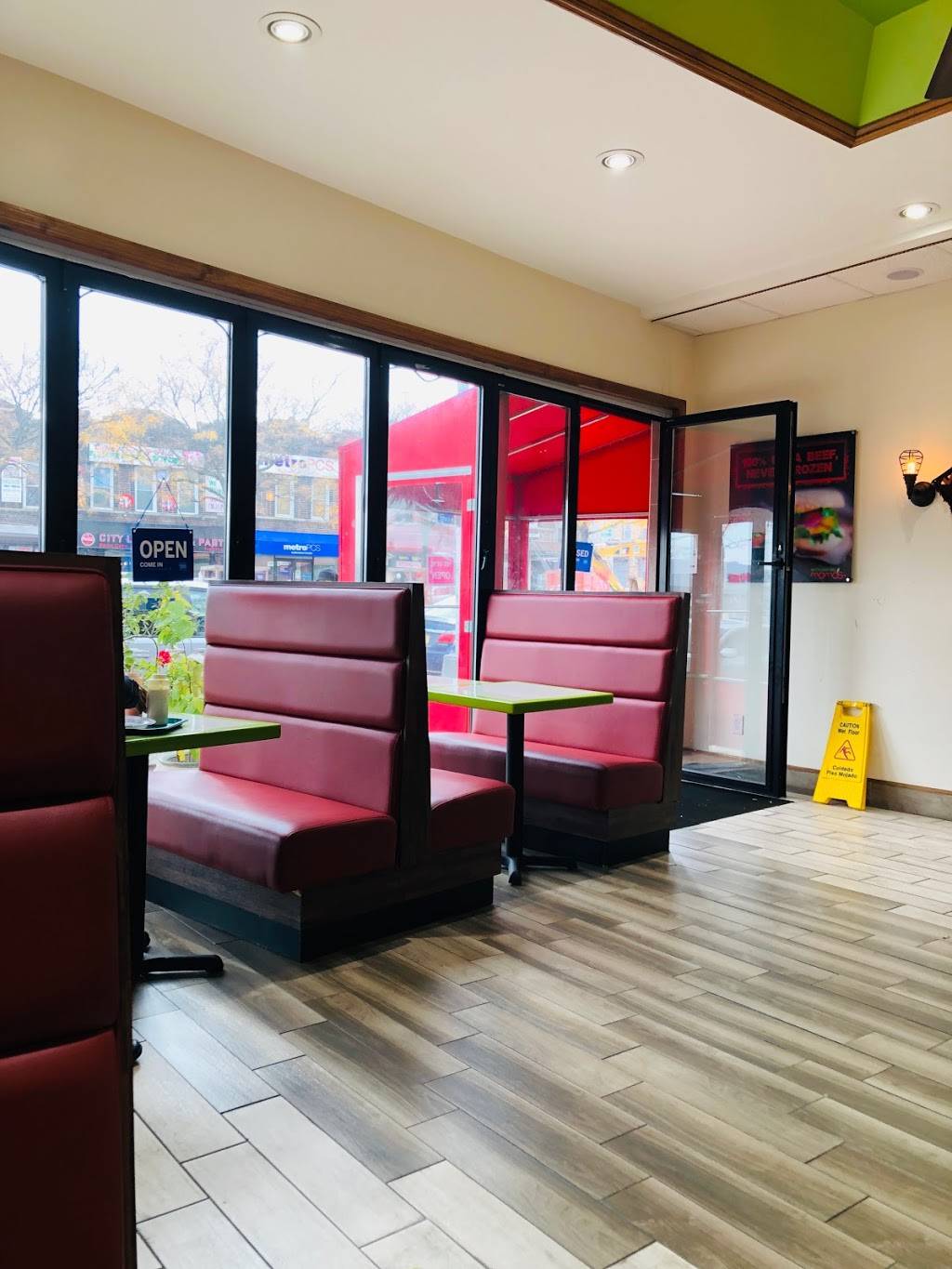 Momos Mediterranean Grill | restaurant | 29 101st Ave, Brooklyn, NY 11208, USA | 7185522270 OR +1 718-552-2270