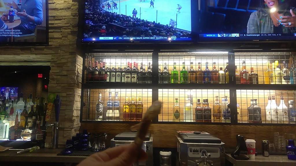 Chilis Grill & Bar | meal takeaway | 3585 W Shaw Ave, Fresno, CA 93711, USA | 5592714055 OR +1 559-271-4055