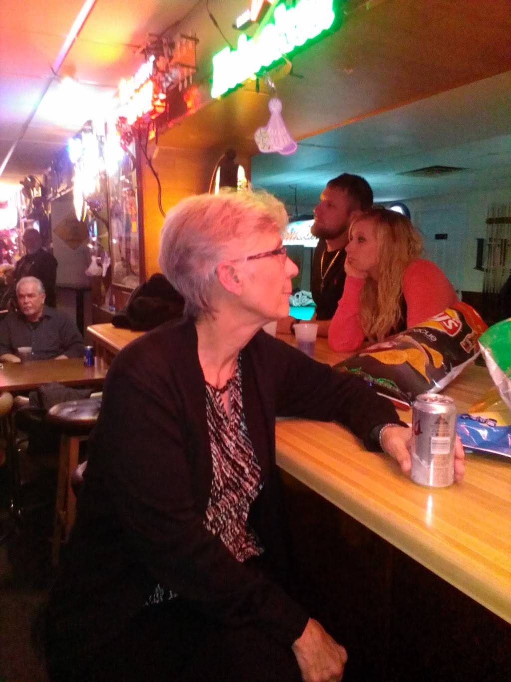 Dolphies Lounge | night club | 4646 Scottsville Rd, Bowling Green, KY 42104, USA | 2709042650 OR +1 270-904-2650