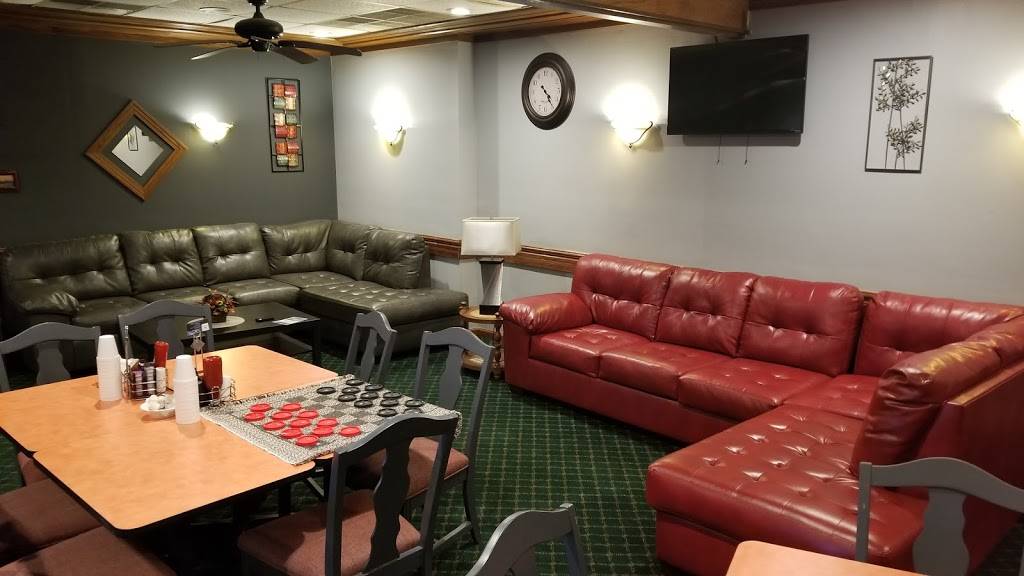 Siscos Tapas y Vino | restaurant | 300 Broadway Ave, Mattoon, IL 61938, USA | 2172348600 OR +1 217-234-8600