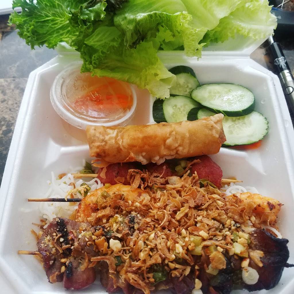 Pho Mai Noodles Vietnamese Restaurant | restaurant | 5129 Evergreen Way suite a, Everett, WA 98203, USA | 4253038866 OR +1 425-303-8866