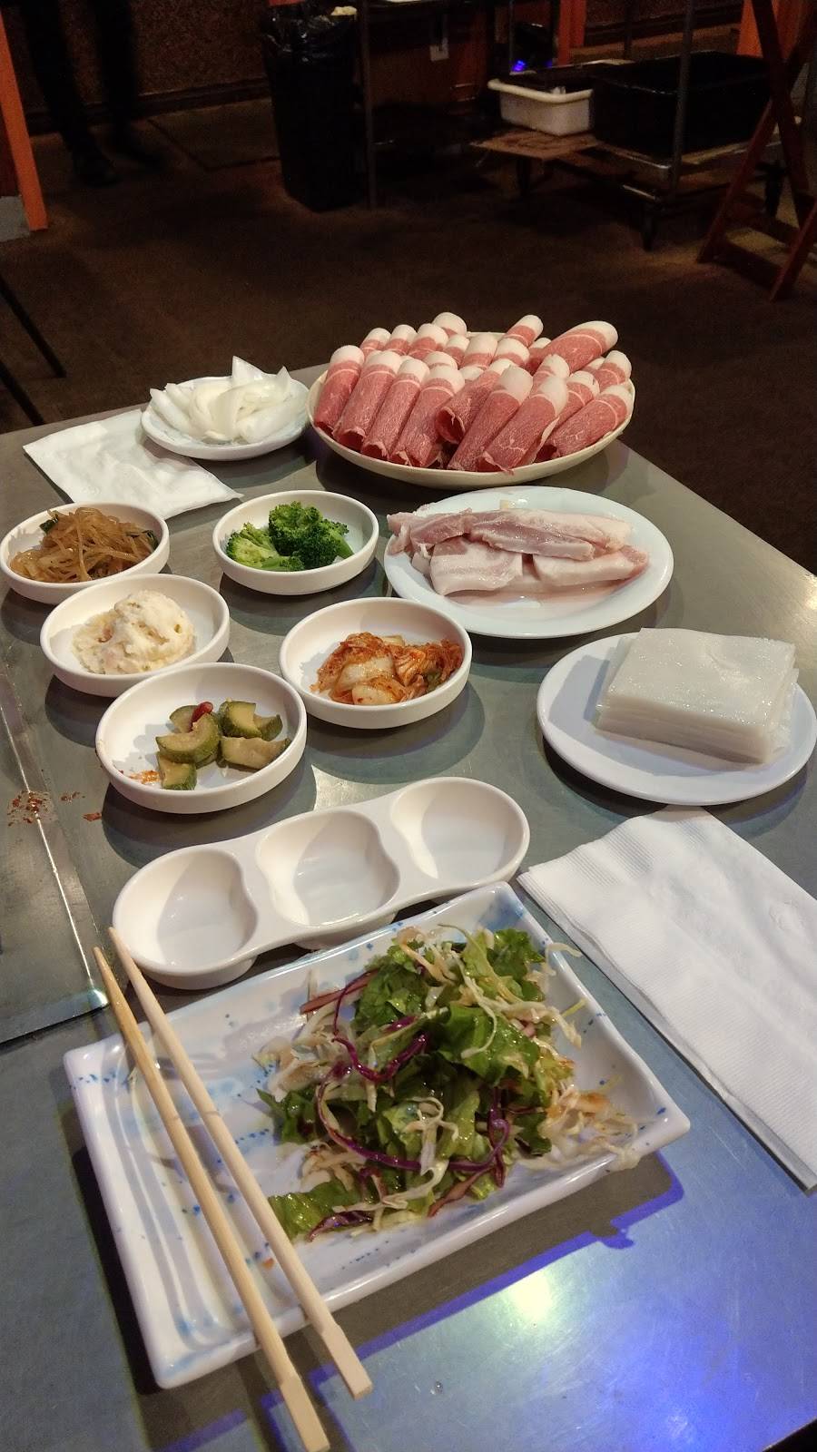 Red Castle Korean BBQ | restaurant | 8303 W Garden Grove Blvd, Garden Grove, CA 92844, USA | 7146369292 OR +1 714-636-9292