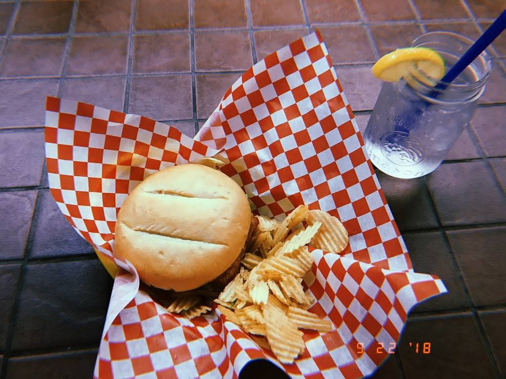 Coble General Store | restaurant | 835 TN-438, Centerville, TN 37033, USA | 9319943477 OR +1 931-994-3477