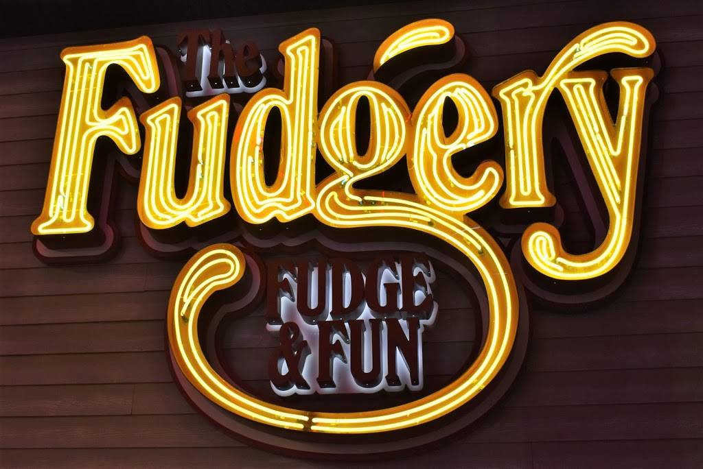 The Fudgery | restaurant | 131 The Island Dr #3106, Pigeon Forge, TN 37863, USA | 8657747800 OR +1 865-774-7800