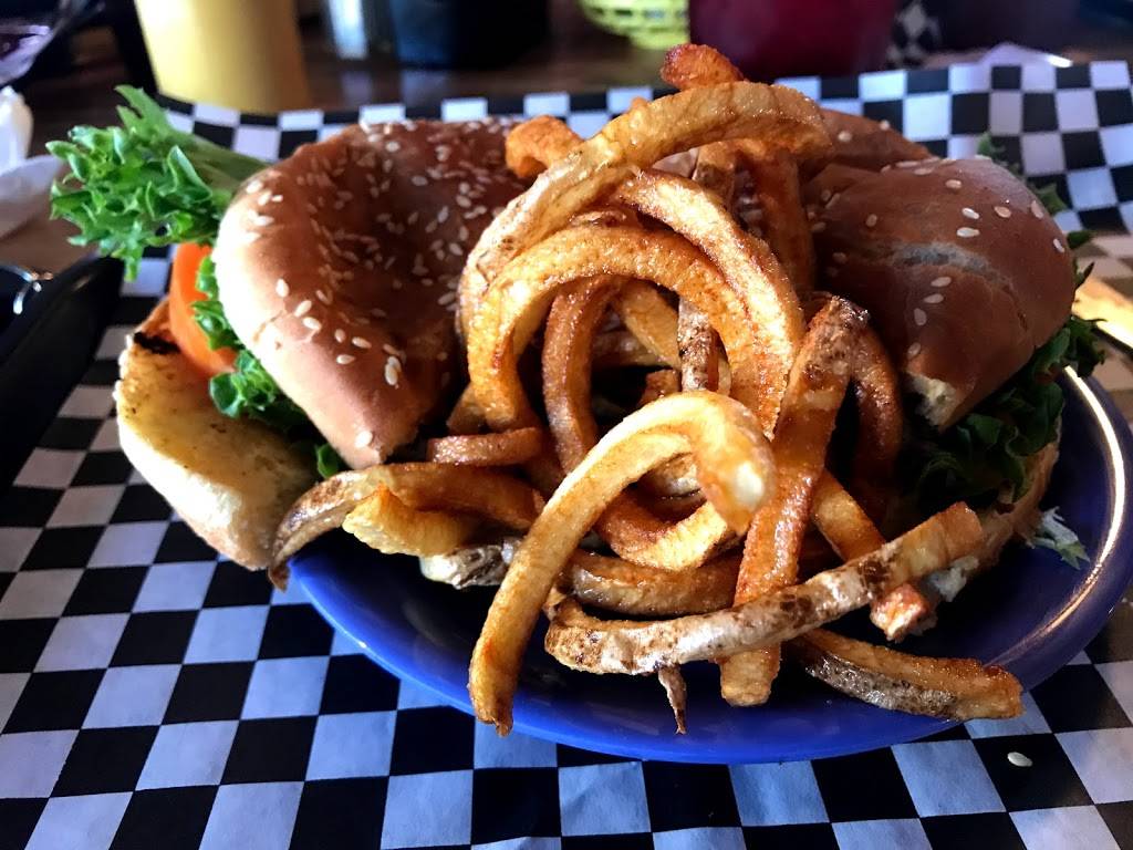 Stogeys Coney Island | restaurant | 2629 E 7th St #1673, Joplin, MO 64801, USA | 4176232020 OR +1 417-623-2020